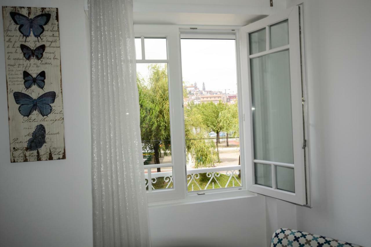 Luxury Golden River Apartment - In The Heart Of City Center And Wine Cellars Вила-Нова-ди-Гая Экстерьер фото